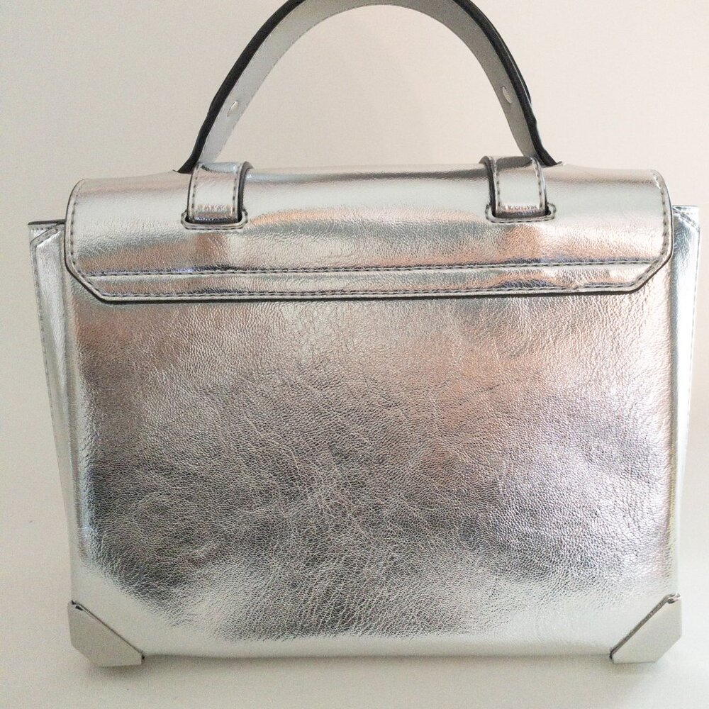 Michael Kors Manhattan Medium Metallic Satchel - Silver Adjustable Strap Logo - Picture 6 of 14